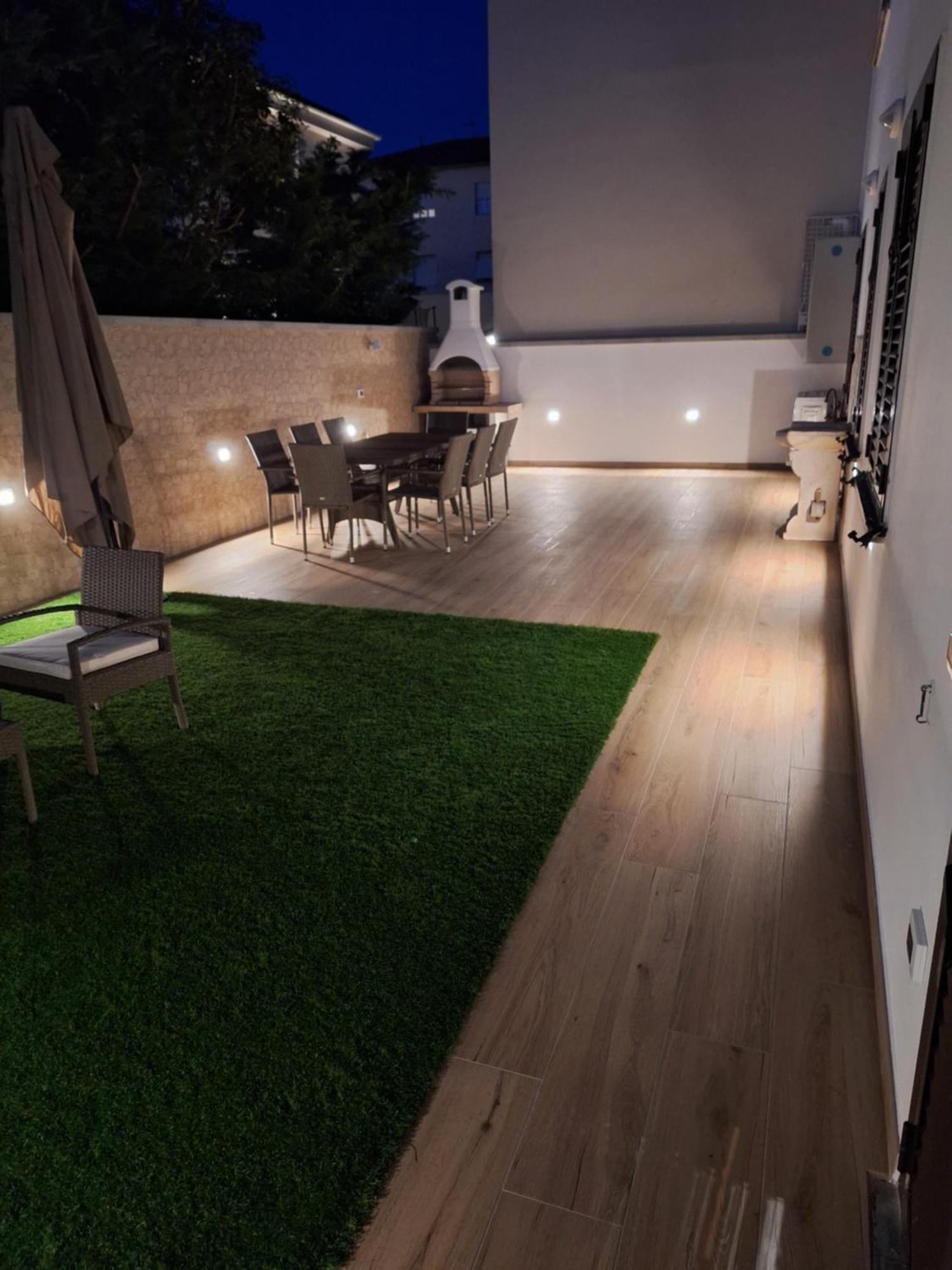 Dd House Family Holiday Apartment Чечина Екстер'єр фото